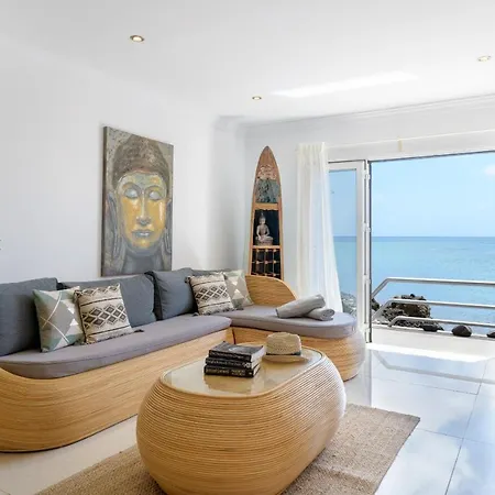 Apartment Ocean Pebbles, The Sound Of The Sea *