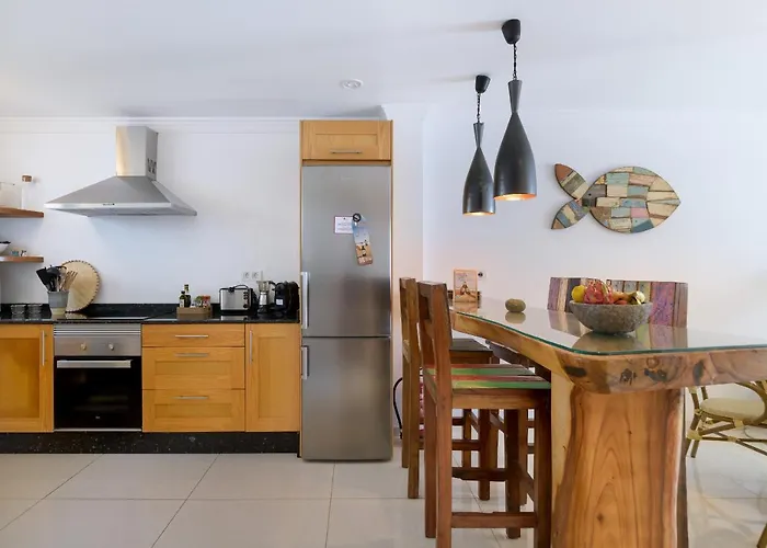 Ocean Pebbles, The Sound Of The Sea