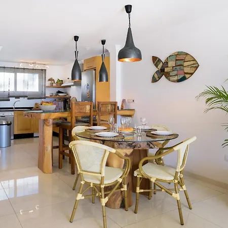 Ocean Pebbles, The Sound Of The Sea *