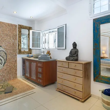 Ocean Pebbles, The Sound Of The Sea Punta Mujeres