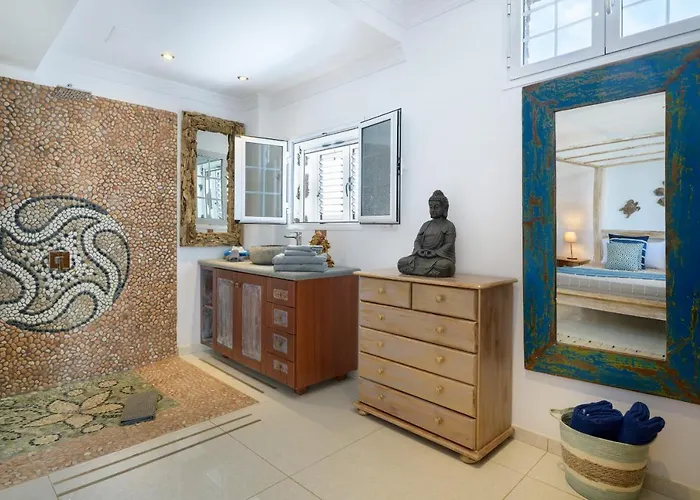 Ocean Pebbles, The Sound Of The Sea Punta Mujeres